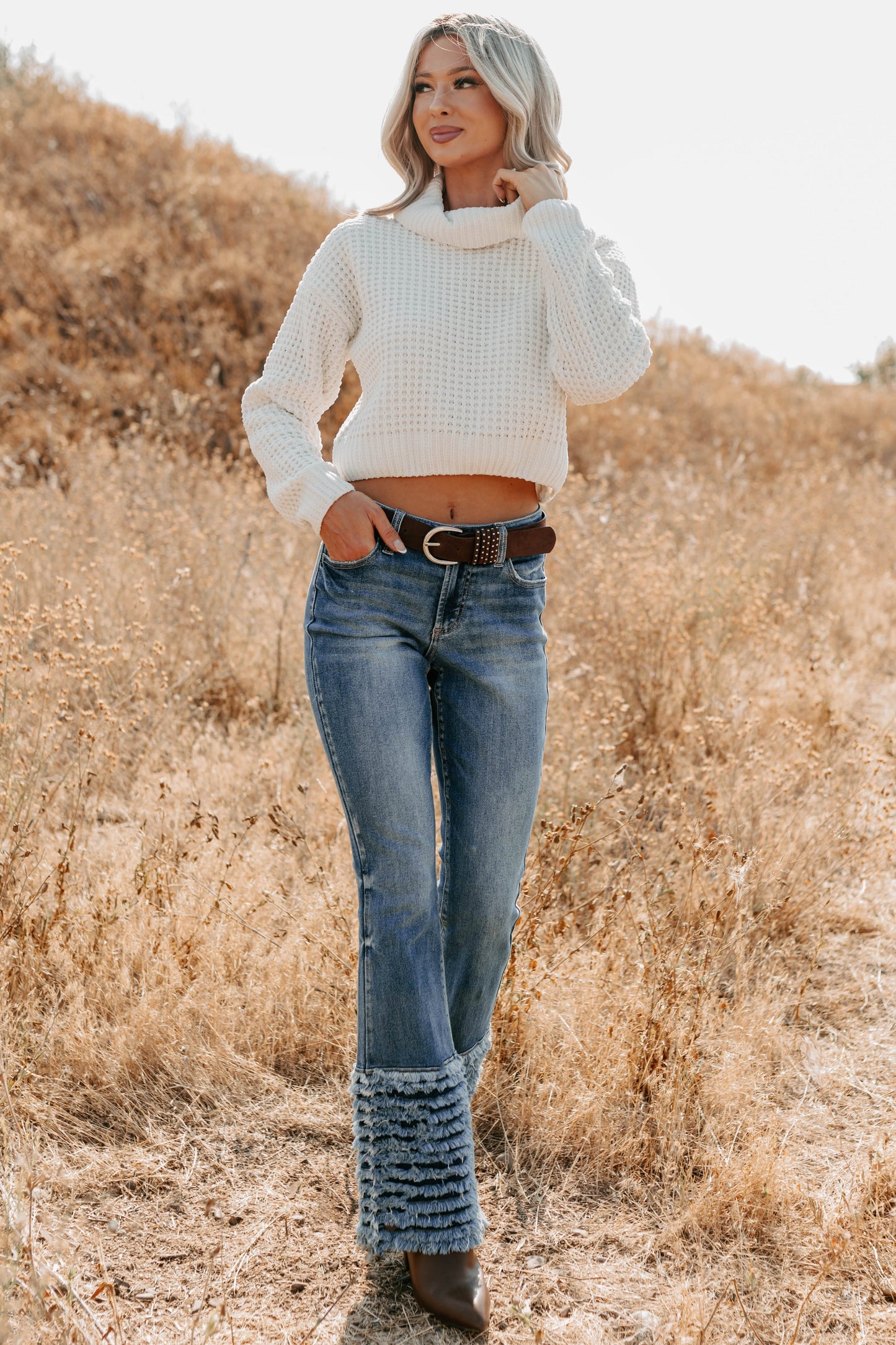 Snug Session Turtleneck Chenille Crop Sweater (Ivory)